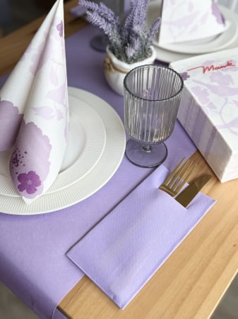 Set accesorii decorative masa festiva - servetele festive, servetele cu buzunar pentru tacamuri si traversa de masa Linclass Steffi & Lila [4]