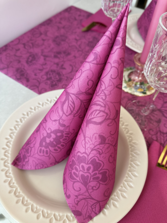 DECOR ROZ - Set accesorii decorative masa festiva - servetele festive + traversa de masa + servetele cu buzunar pentru tacamuri + lumanari conice
