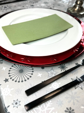 Set accesorii decorative masa festiva - fata de masa si servetele festive - Linclass Snowflakes Olive [3]
