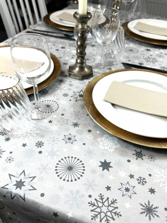 Set accesorii decorative masa festiva - fata de masa si servetele festive - Linclass Snowflakes Pebble Stone [5]