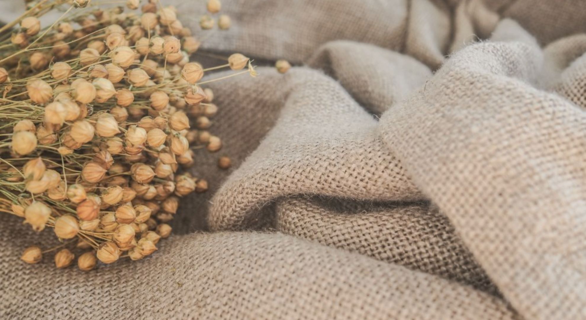 Țesăturile din in:  naturale, aerisite și mereu în trend