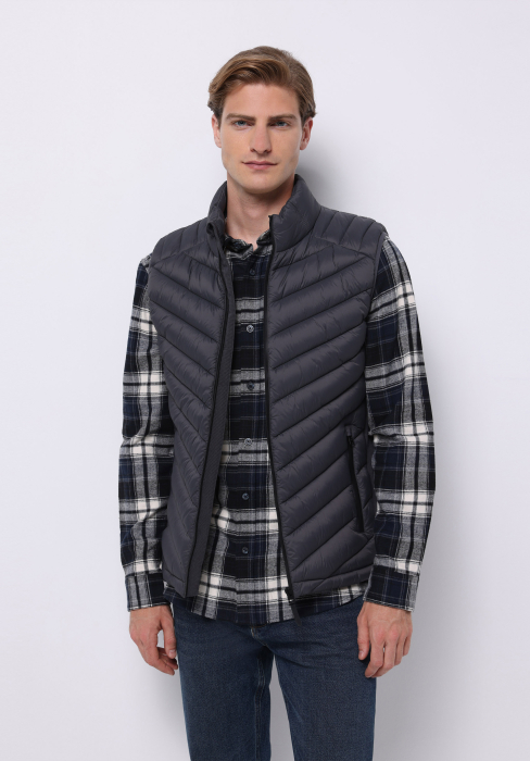 COLIN'S Vesta Gri Inchis Slim Barbati [1]