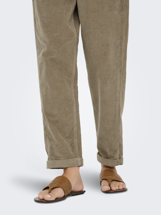 Only Pantaloni Bej Carrot Femei [4]