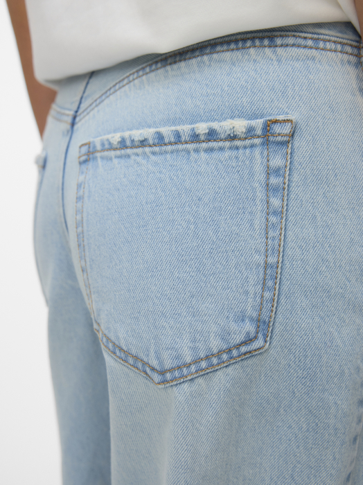 Vero Moda Blugi Albastri Deschisi BILLIE Barrel Femei [4]