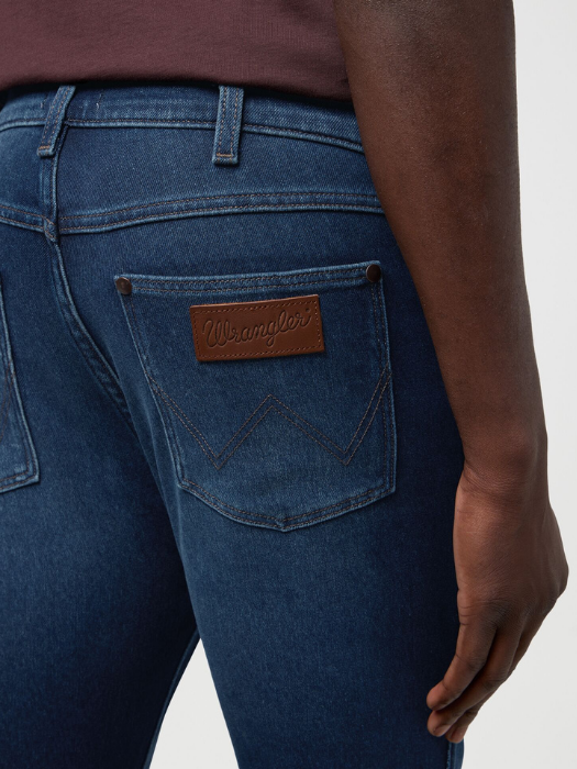 Wrangler Blugi Albastri LARSTON Slim Tapered Barbati [5]