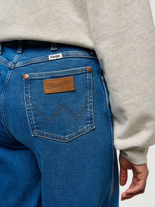 Wrangler Женские Джинсы Синие CANYON Loose [5]