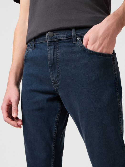 Wrangler Джинсы Iron Blue GREENSBORO Regular Straight [4]