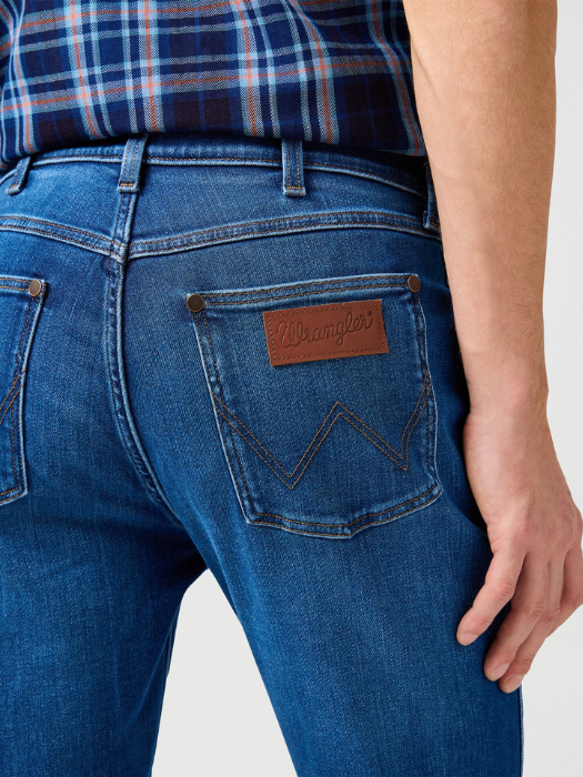 Wrangler Blugi Albastri LARSTON Slim Tapered Barbati [5]