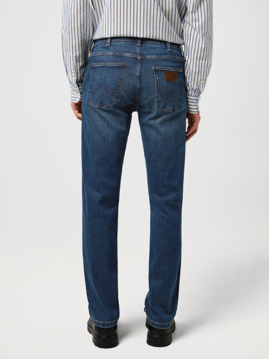 Wrangler Мужские Джинсы Marine Tint Greensboro Regular Straight [2]