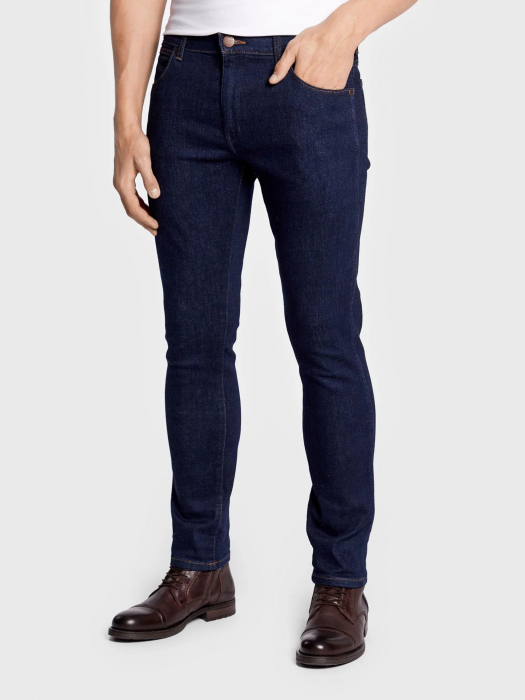 Wrangler Blugi Slim Tapered Raven Barbati [2]