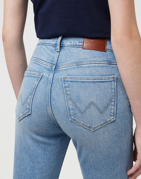 Wrangler Blugi Albastri Deschisi BOOTCUT Bootcut Femei [4]