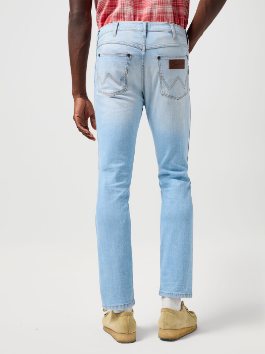 Wrangler Blugi Albastri Deschisi LARSTON Slim Tapered Barbati [2]