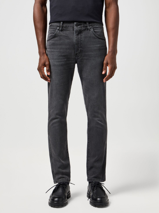 Wrangler Blugi Gri Inchis LARSTON Slim Tapered Barbati [2]