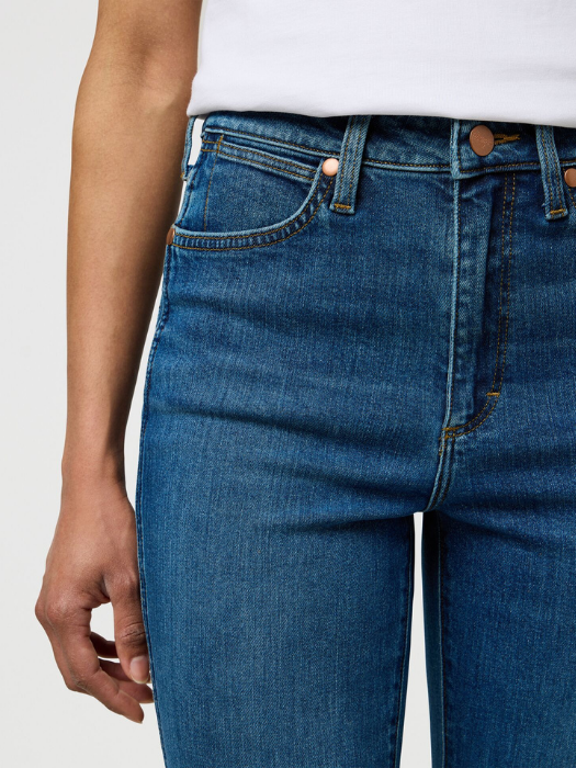 Wrangler Blugi Albastri MONTANA Flare Femei [4]