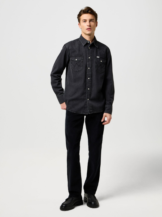 Wrangler Pantaloni Negri Regular Straight Barbati [1]
