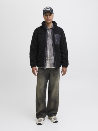 Geci si Jachete - Jack Jones Geaca Neagra  Barbati