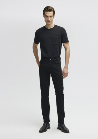 Mavi Blugi Negri Martin Regular Straight Barbati [1]