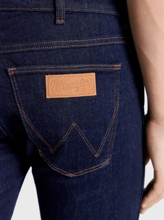 Wrangler Blugi Slim Tapered Raven Barbati [4]