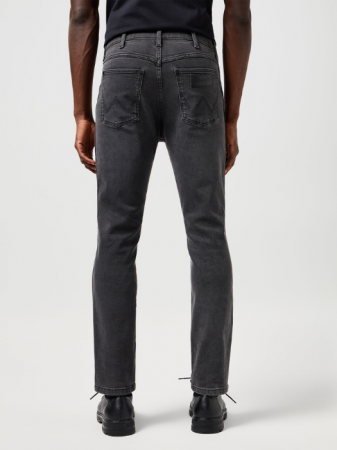 Wrangler Blugi Gri Inchis LARSTON Slim Tapered Barbati [2]