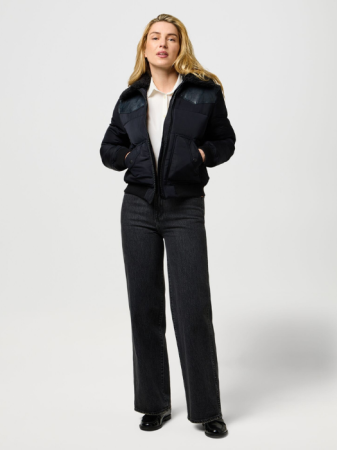 FEMEI - Wrangler Geaca Neagra Regular Femei