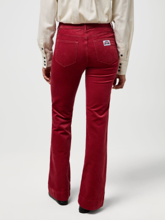 Wrangler Pantaloni Rosii Flare Femei [2]