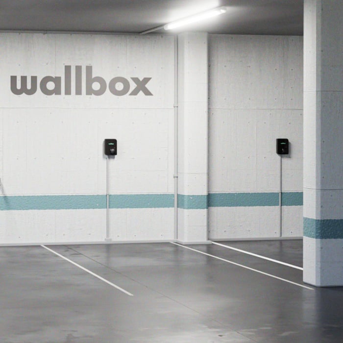 Stație de încărcare WALLBOX Copper SB, 1,4 până la 22kW, Bluetooth, WiFi, RFID [9]