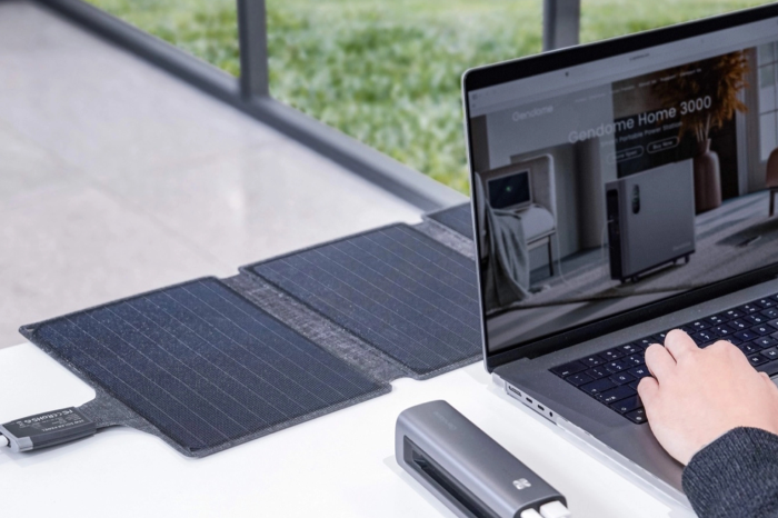 Gendome 36W Solar Panel – Panou Solar Portabil 36W Pliabil, Eficiență până la 23%, Ieșire USB-C & USB, IP68 Rezistent la Apă și Praf, Ultra-Ușor, Ideal pentru Camping și Încărcare Dispozitive Mobile [5]