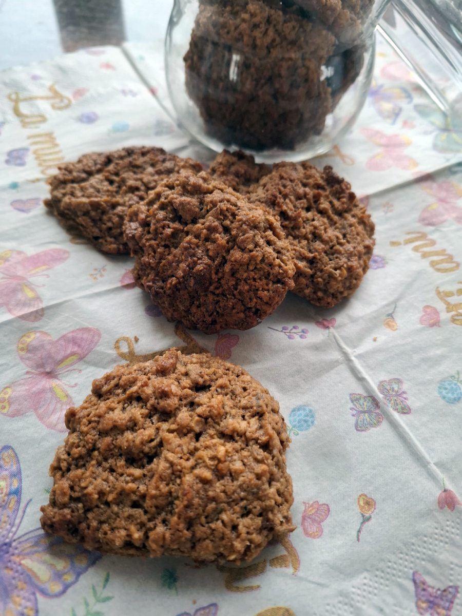 Cookies biscuiți crocanți cu Fulgi Multicereale: gustarea sănătoasă și rapidă pentru întreaga familie