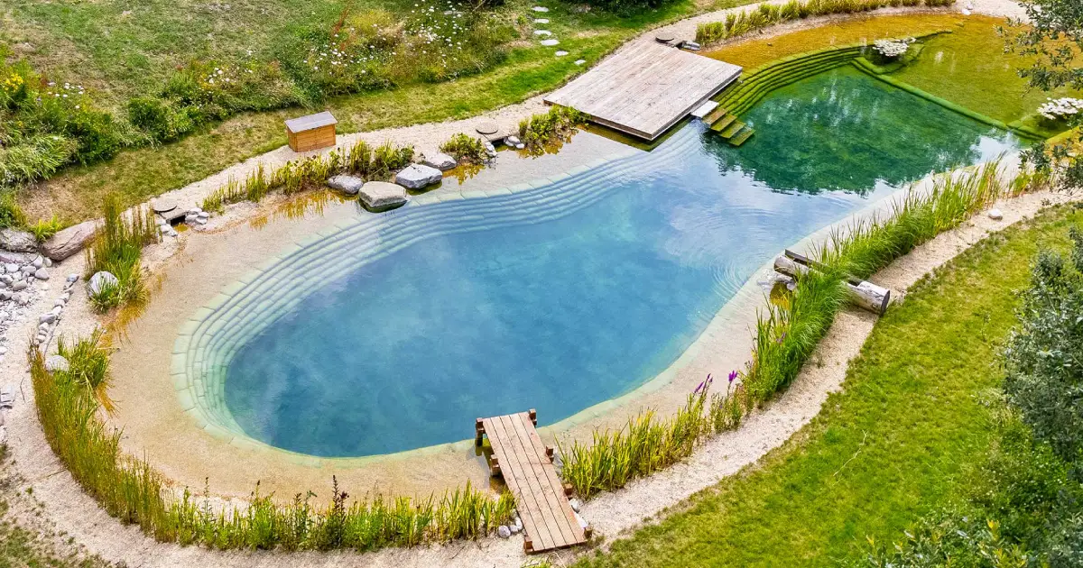 Swimming Pond: Înoată în apă limpede fără substanțe chimice