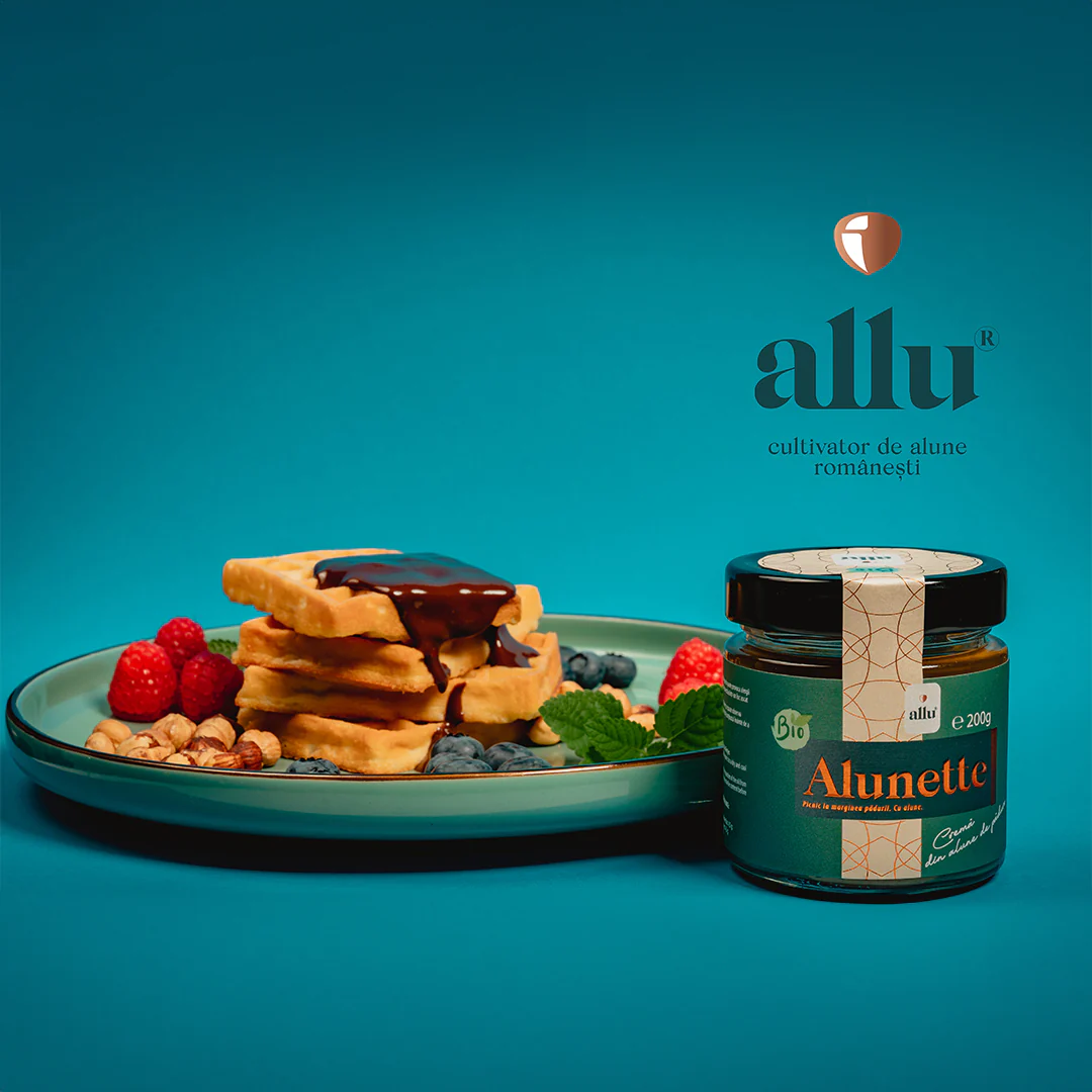 Crema de alune de padure Bio Alunette [2]