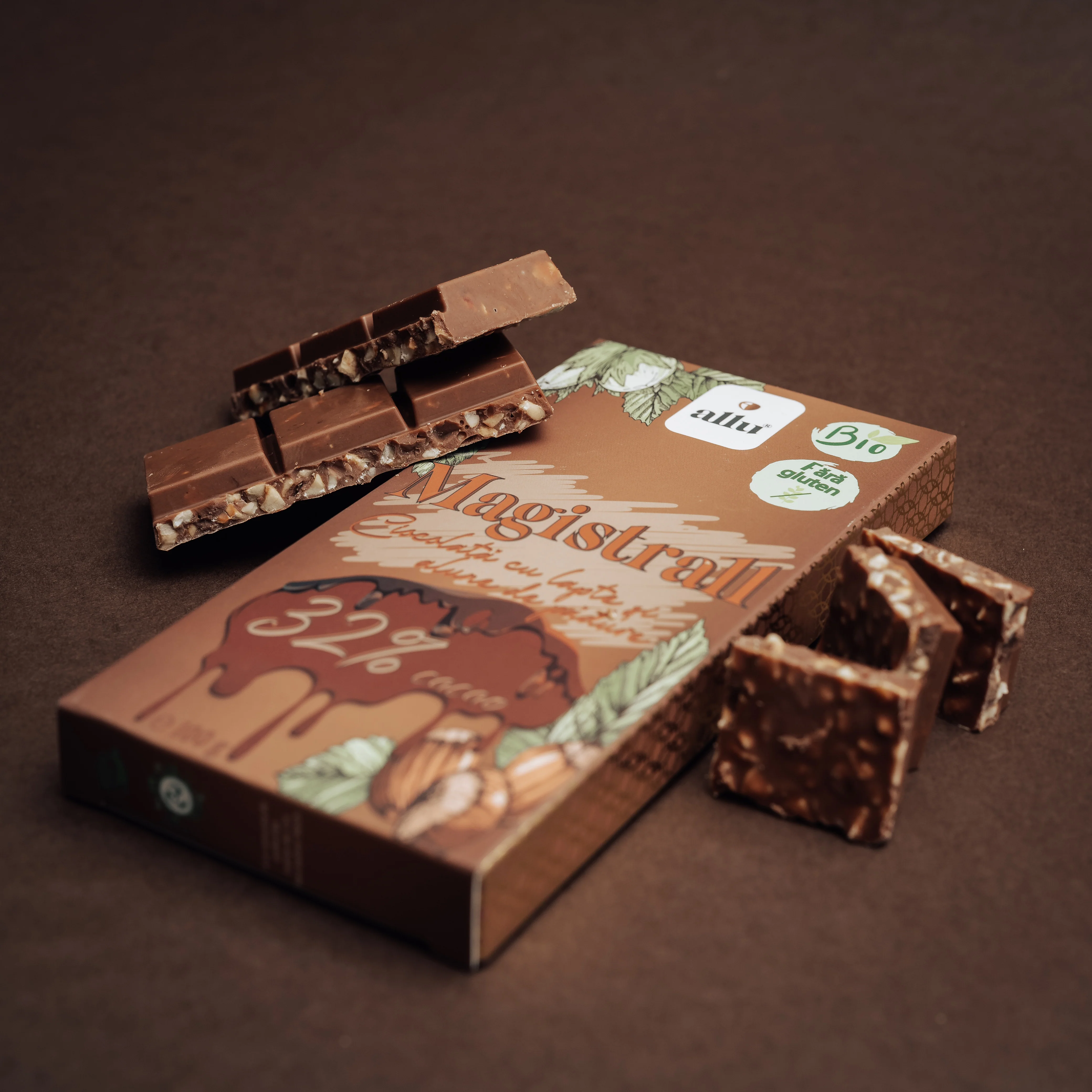 Magistrall Ciocolată cu lapte si alune de pădure 100% Bio [3]