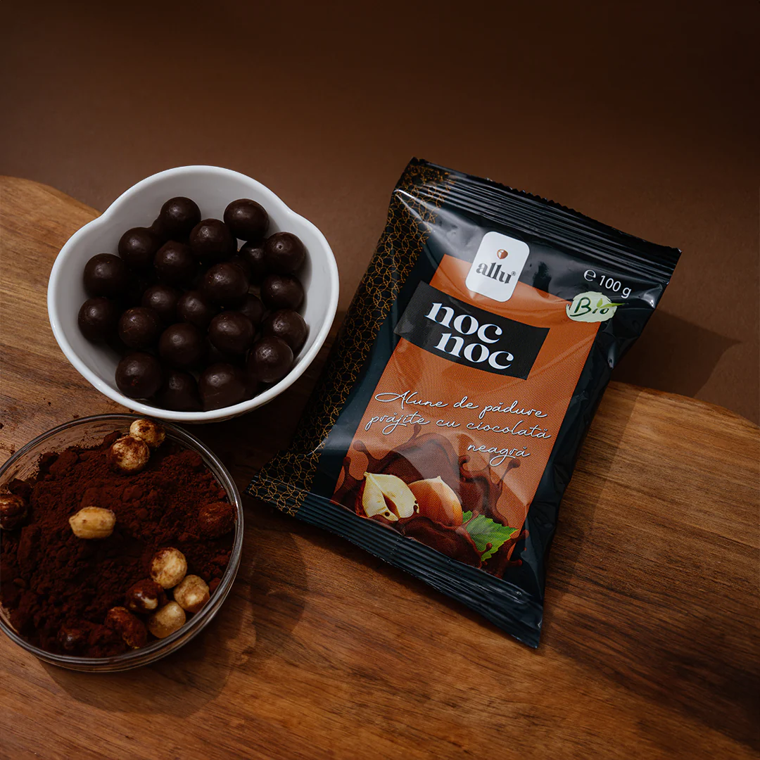 Noc Noc - Alune de pădure prăjite Bio cu sare cu ciocolata neagra [1]