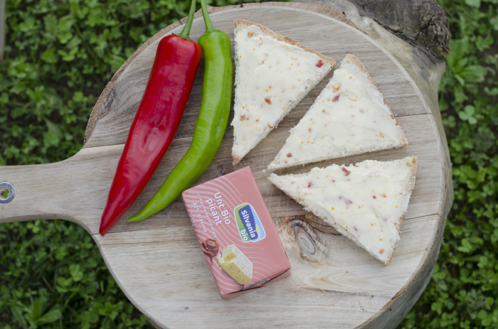 Unt picant Bio cu legume uscate 82% grăsime [7]