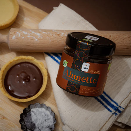 Crema de alune de padure Bio Alunette cu cacao [2]