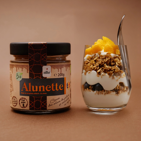 Crema de alune de padure Bio Alunette și Ciocolată cu lapte [2]