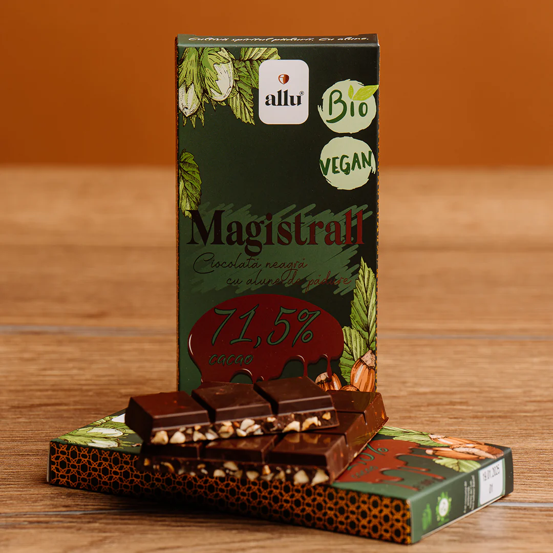 Magistrall Ciocolată neagră cu alune de pădure 100% Bio [2]