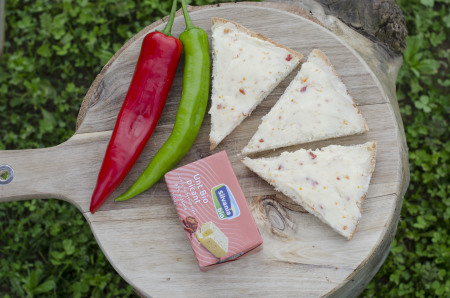 Unt picant Bio cu legume uscate 82% grăsime [6]