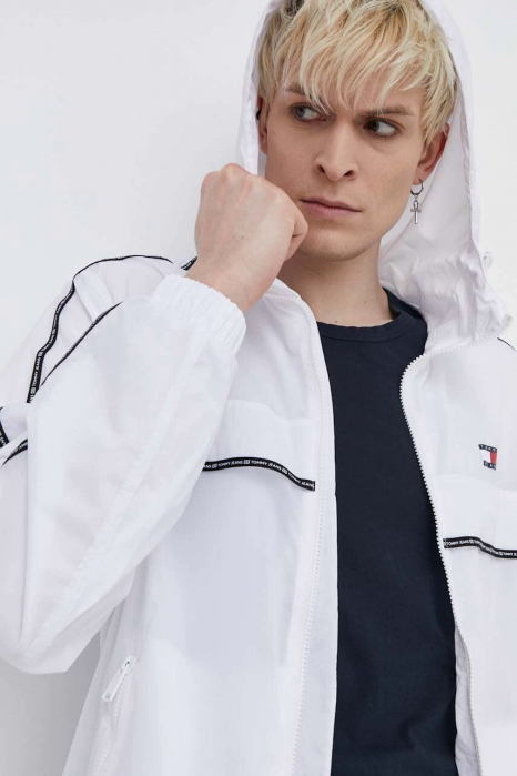 Geaca barbati Tommy Jeans culoarea alb, de tranzitie [4]