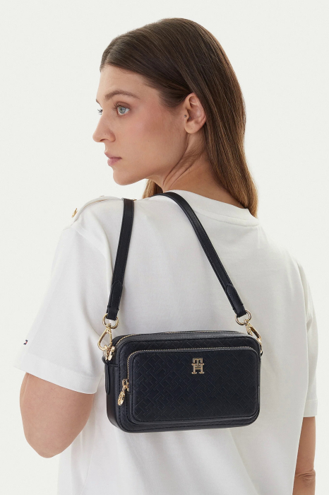 Geanta dama Tommy Hilfiger Icon Camera  AW0AW18121 [3]