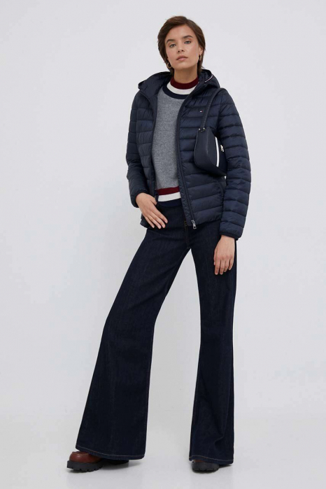 Geanta dama Tommy Hilfiger  Emblem Shoulder Corp AW0AW15114 [5]