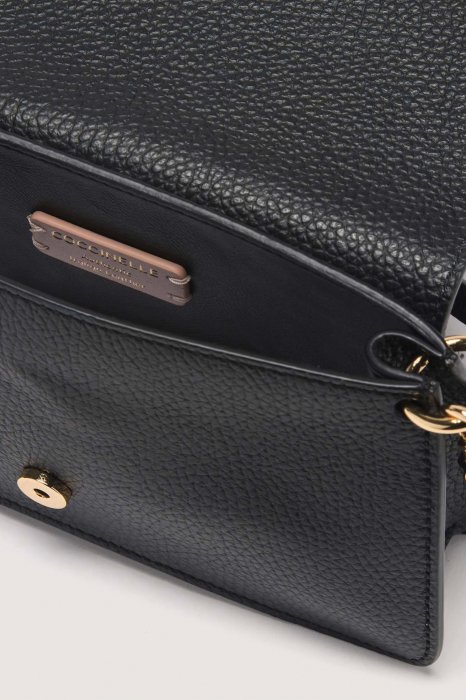 Women's shoulder bag Coccinelle E5SSL270101 [5]