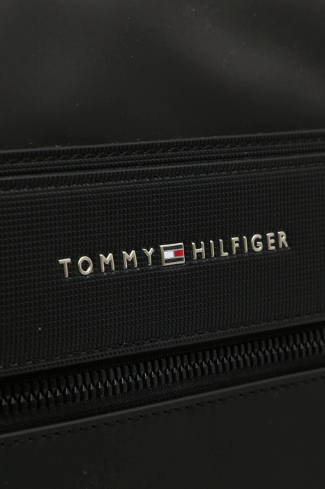 Geanta Tommy Hilfiger Th Casual Weekender AM0AM10784 [9]