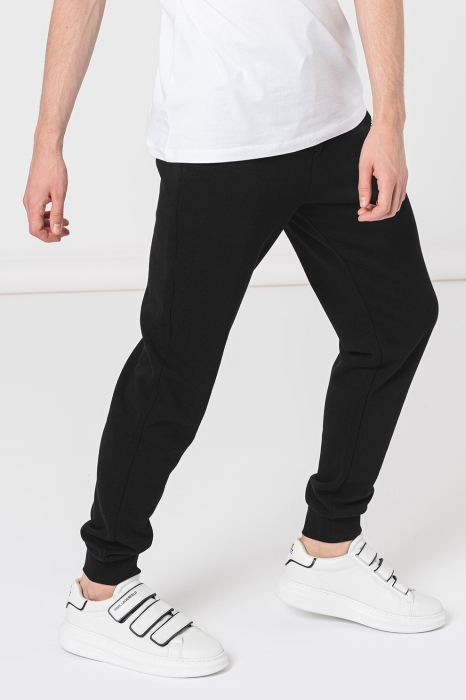 Pantaloni de trening Karl Lagerfeld cu banda in talie cu snur de ajustare [4]