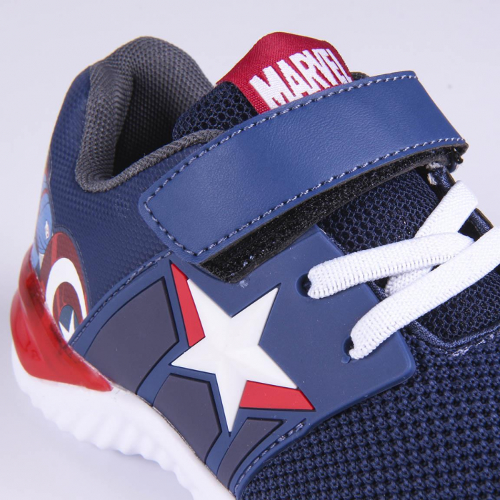 Pantofi sport cu luminite Capitan America, model 2300004696 [6]