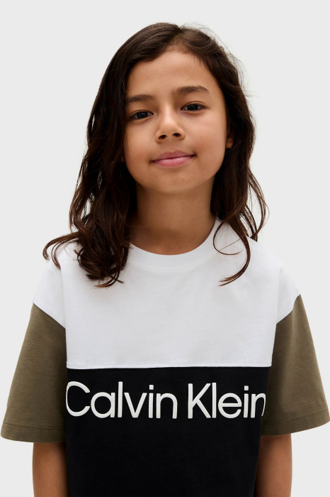 Tricou baieti Calvin Klein IB0IB02528T colorblock cu logo [3]