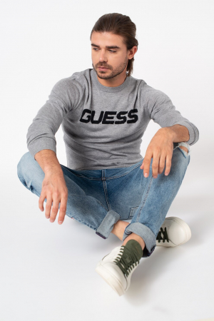 Pulovere barbati - Pulover Guess Jeans tricotat fin din amestec de lana cu logo