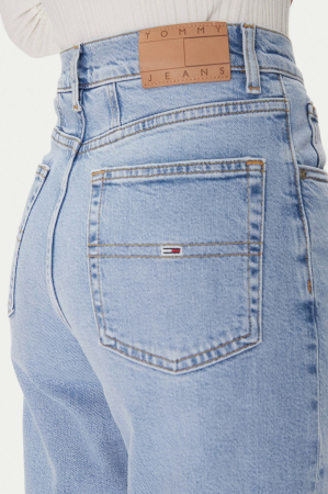 Blugi dama Tommy Jeans DW0DW20041 mom fit crop albastru deschis [3]
