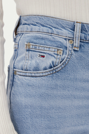 Blugi dama Tommy Jeans DW0DW20041 mom fit crop albastru deschis [4]