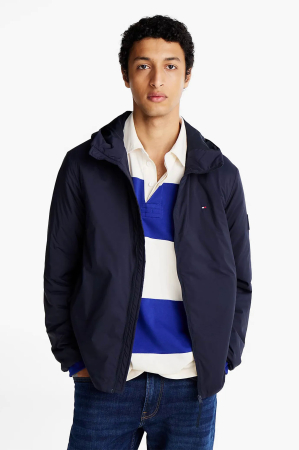 NOUTATI - Geacă bărbați Tommy Hilfiger bleumarin cu glugă MW0MW38058