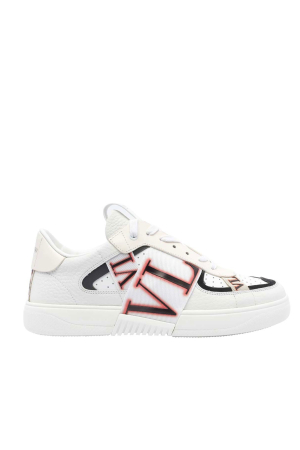 Luxury Selection - Valentino Garavani low-top calfskin shoes